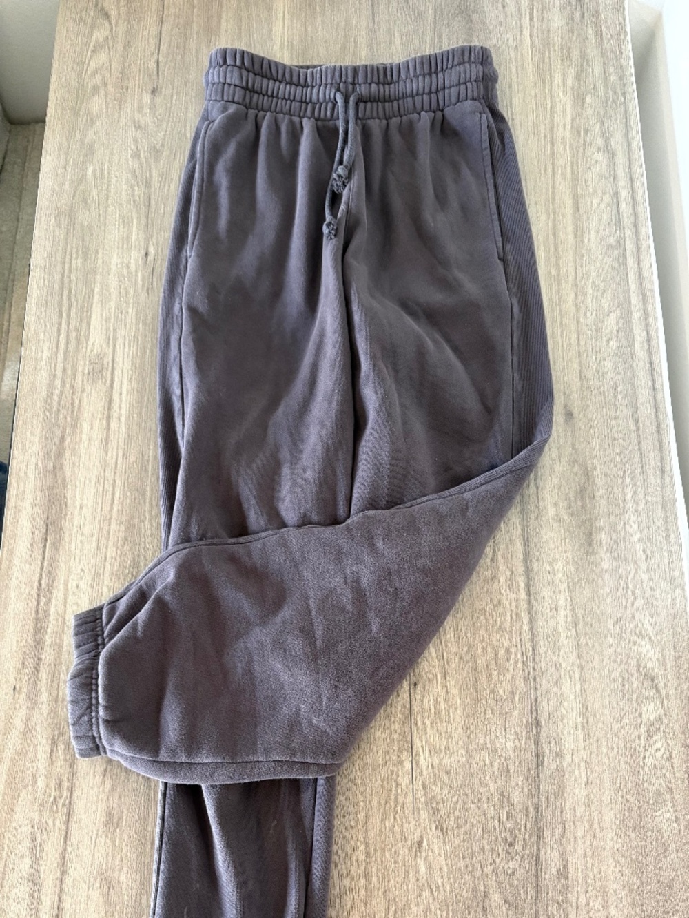 Aritzia TNA Gray Sweatpants